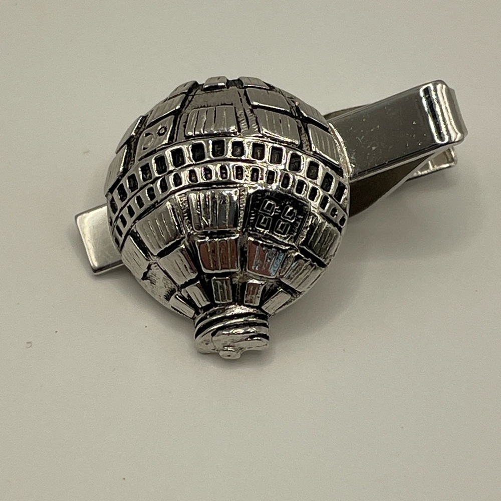 Signed Rugin Telstar Satellite Tie Clip  - Ultra Scarce Vintage Silver Tone 🌎 - Picture 2 of 9